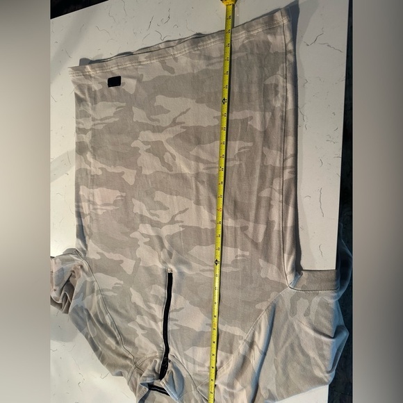 Abercrombie & Fitch Beige Quarter-Zip Pullover Men’s Large - Picture 7 of 10